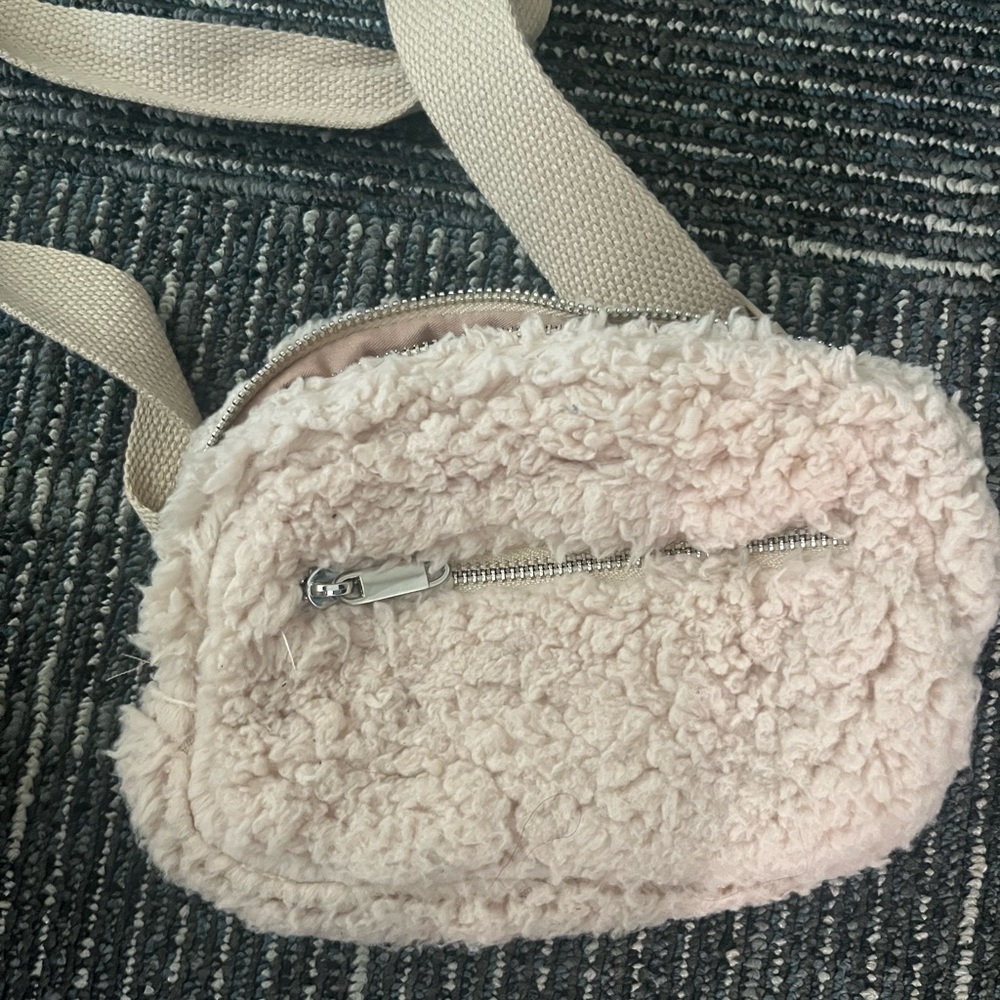 Fanny pack